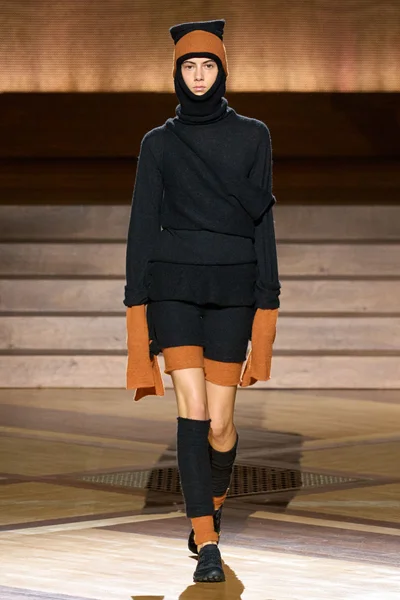 Look 33